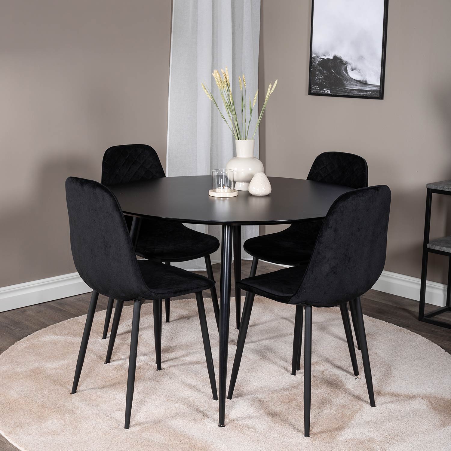 Matgrupp Venture Home Silvia med 4 Phoi Stolar Runt