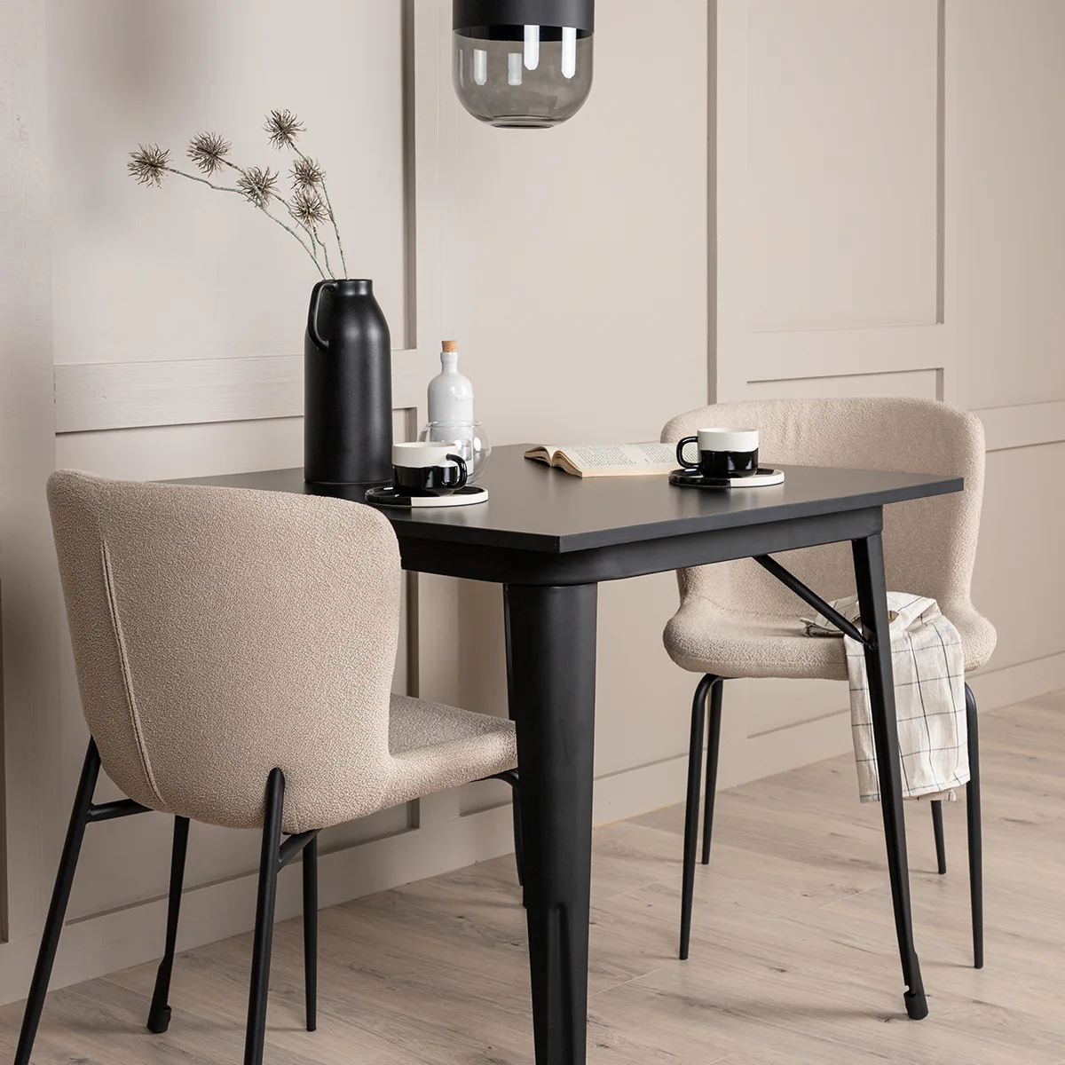 Mörkgrå/Svart
