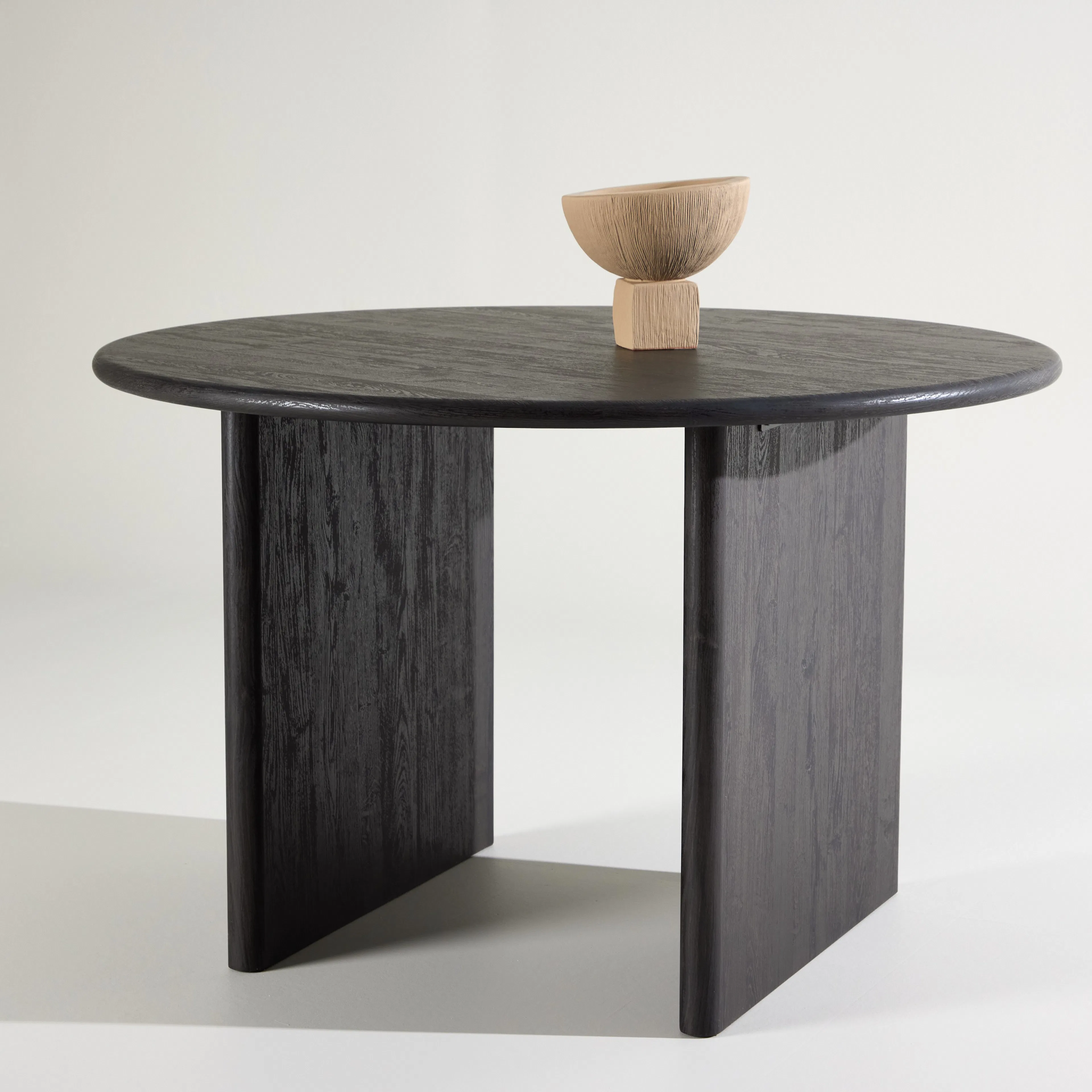Björholmen Dining Table ⌀120 - Black  / FSC 100% Vittvätt