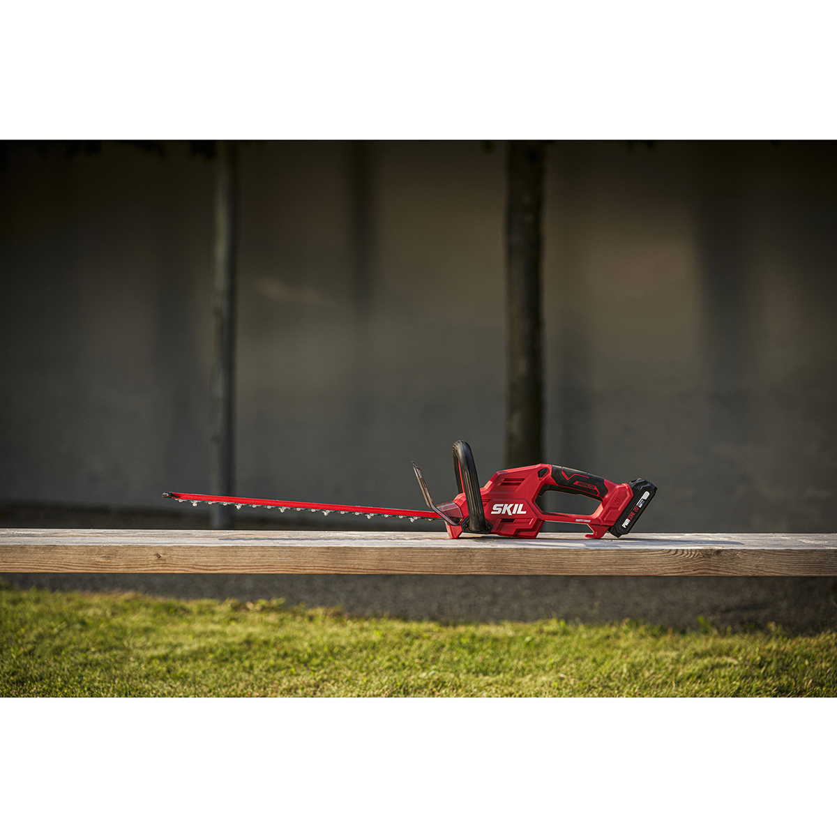 Häcksax SKIL 0438 AA Kolborstfri Batteridriven