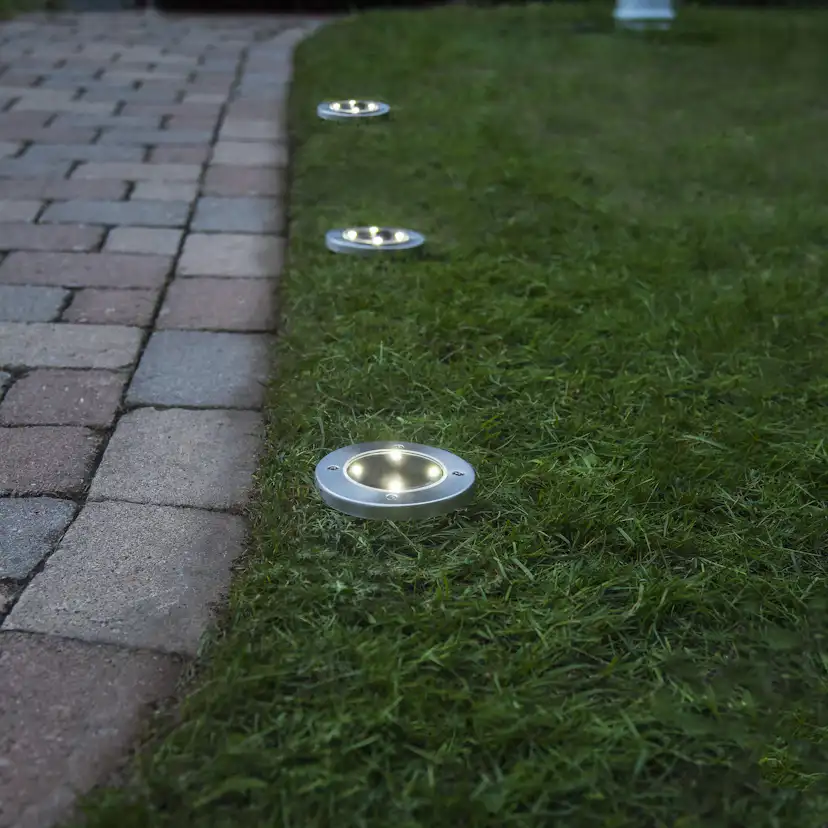 Solcellslampa Star Trading Lawnlight LED Utebelysning 3-pack