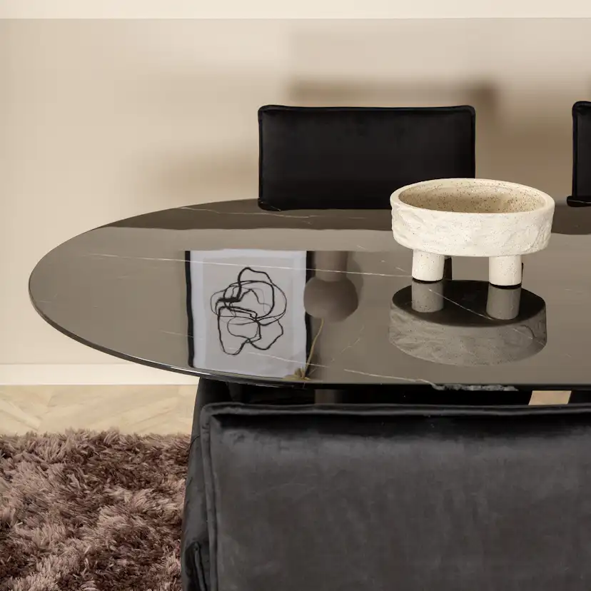 Matgrupp Venture Home Oslo med 4 Annika Stolar