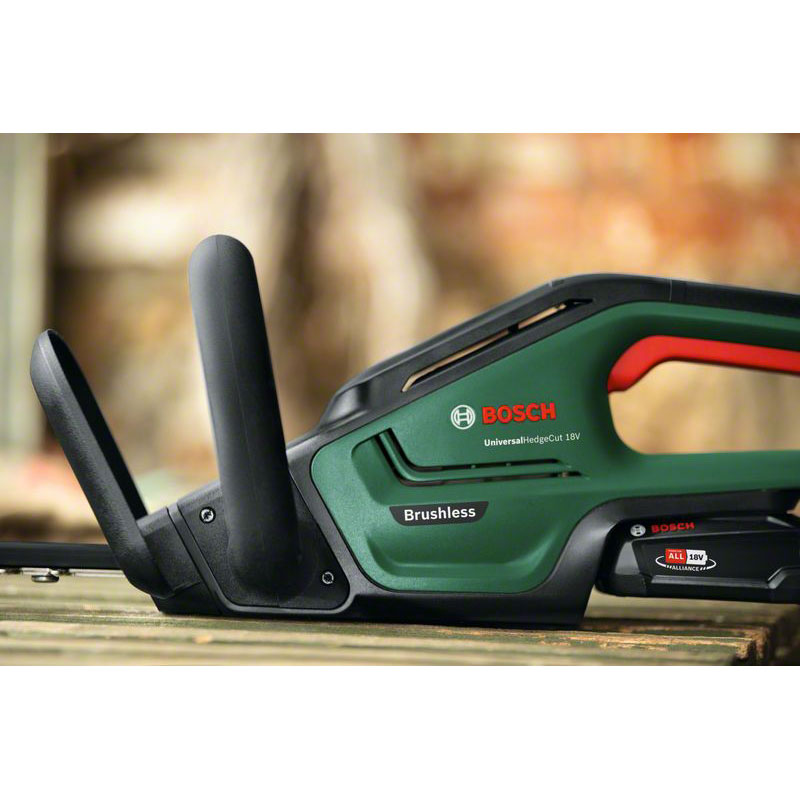 Häcksax Bosch Power Tools UniversalHedgeCut 18-50 AL1830CV 2,5AH Batteri
