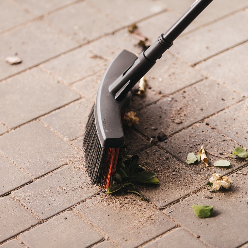 Gårdskvast Fiskars Medium