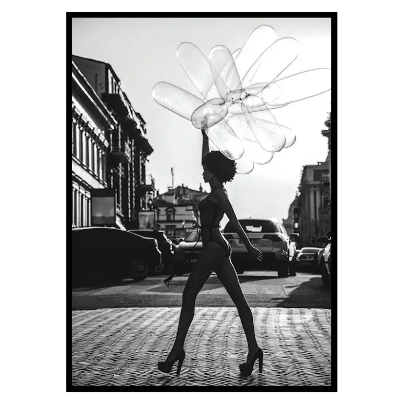 Poster Gallerix Holding Balloons