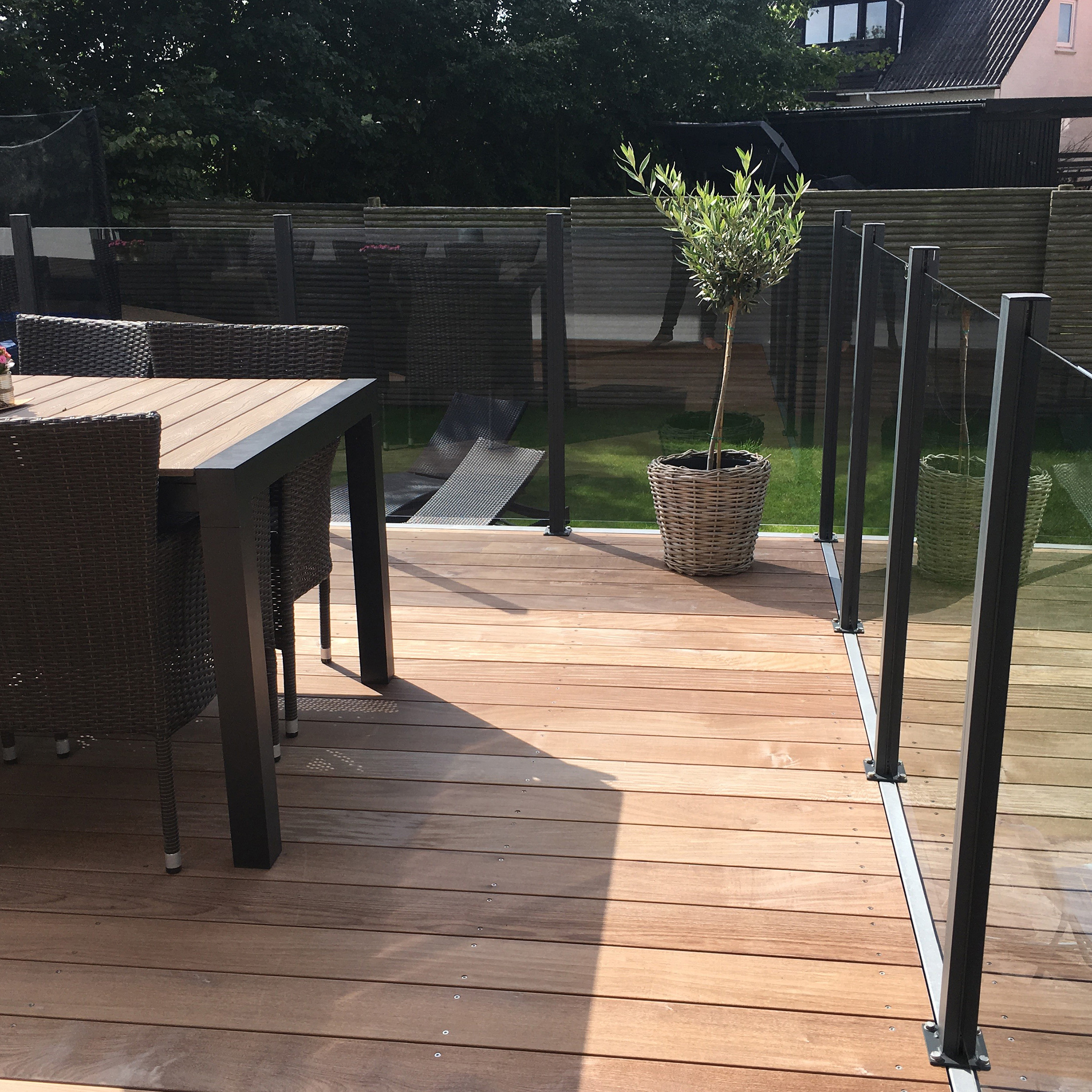 Glasstaket Hortus med Aluminiumskena Rökfärgat 100x100