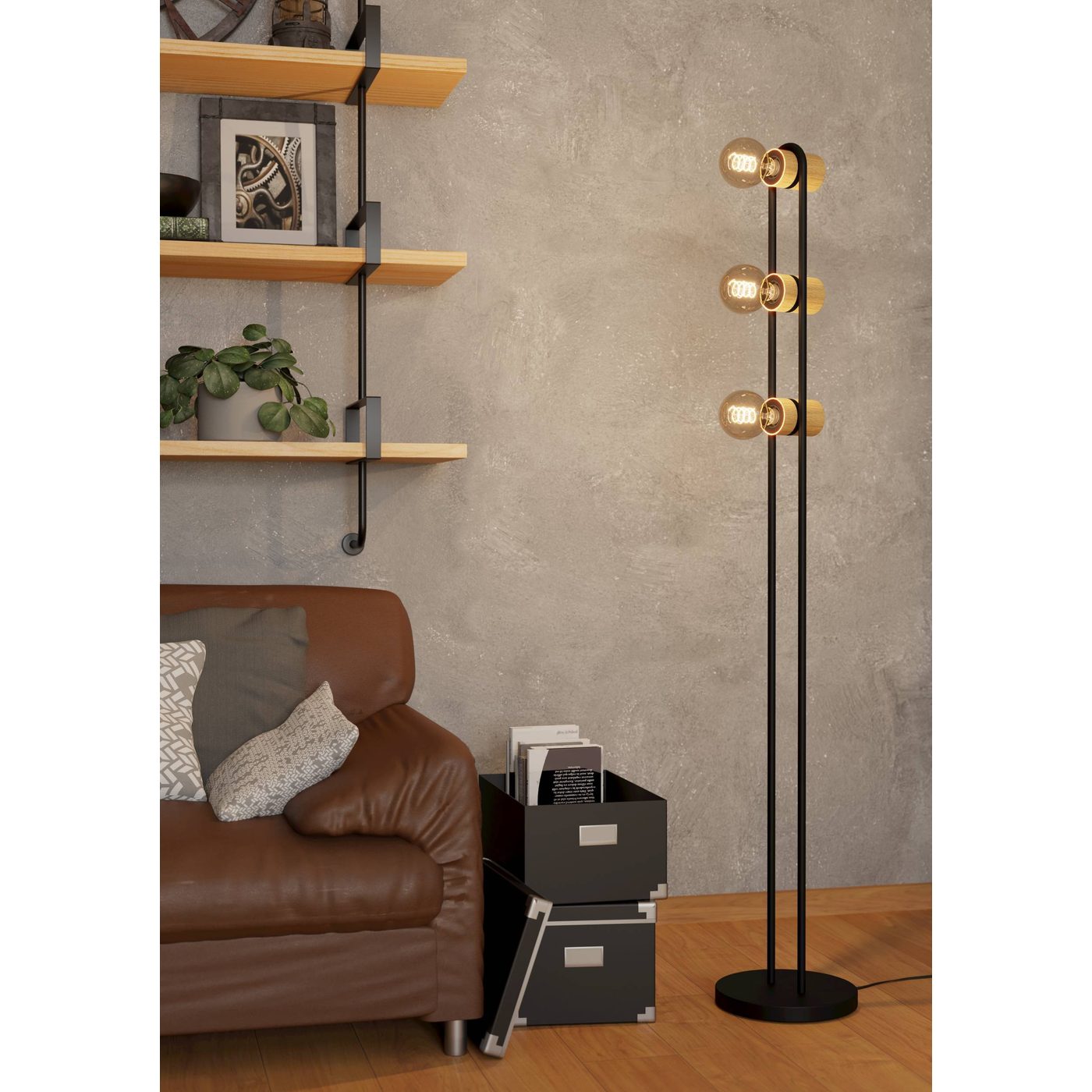 Golvlampa Eglo Chieveley med 3 Lampor