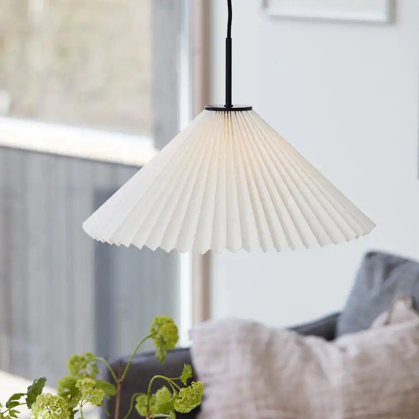 Taklampa PR Home Polly