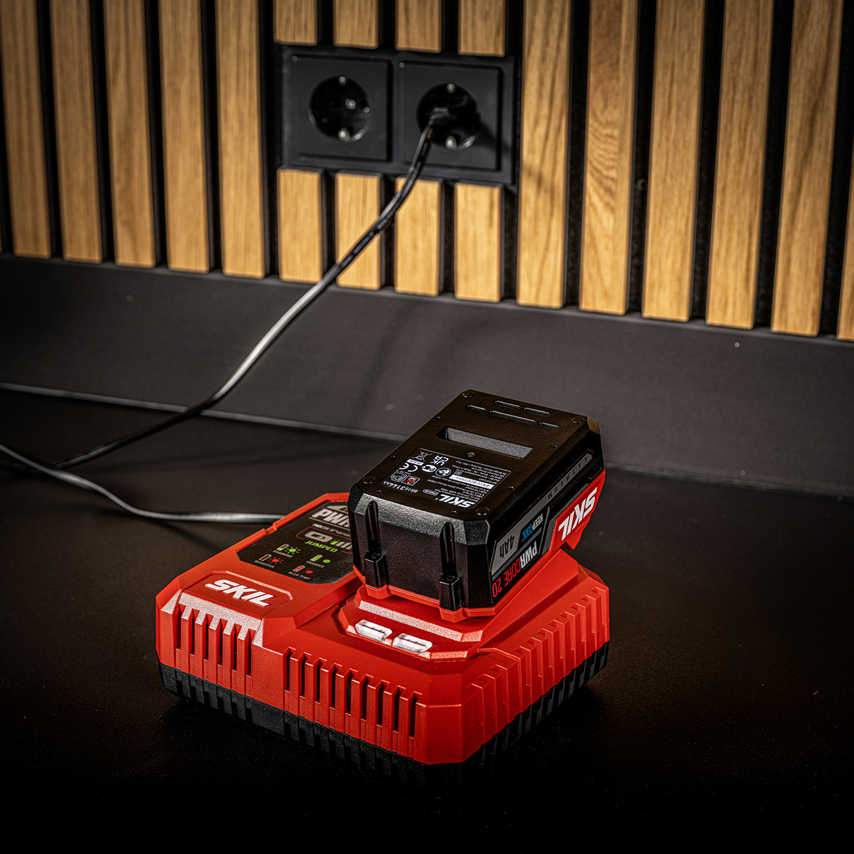 Batteri SKIL 45W PWRASSIST™ Med Laddare 3145 AA
