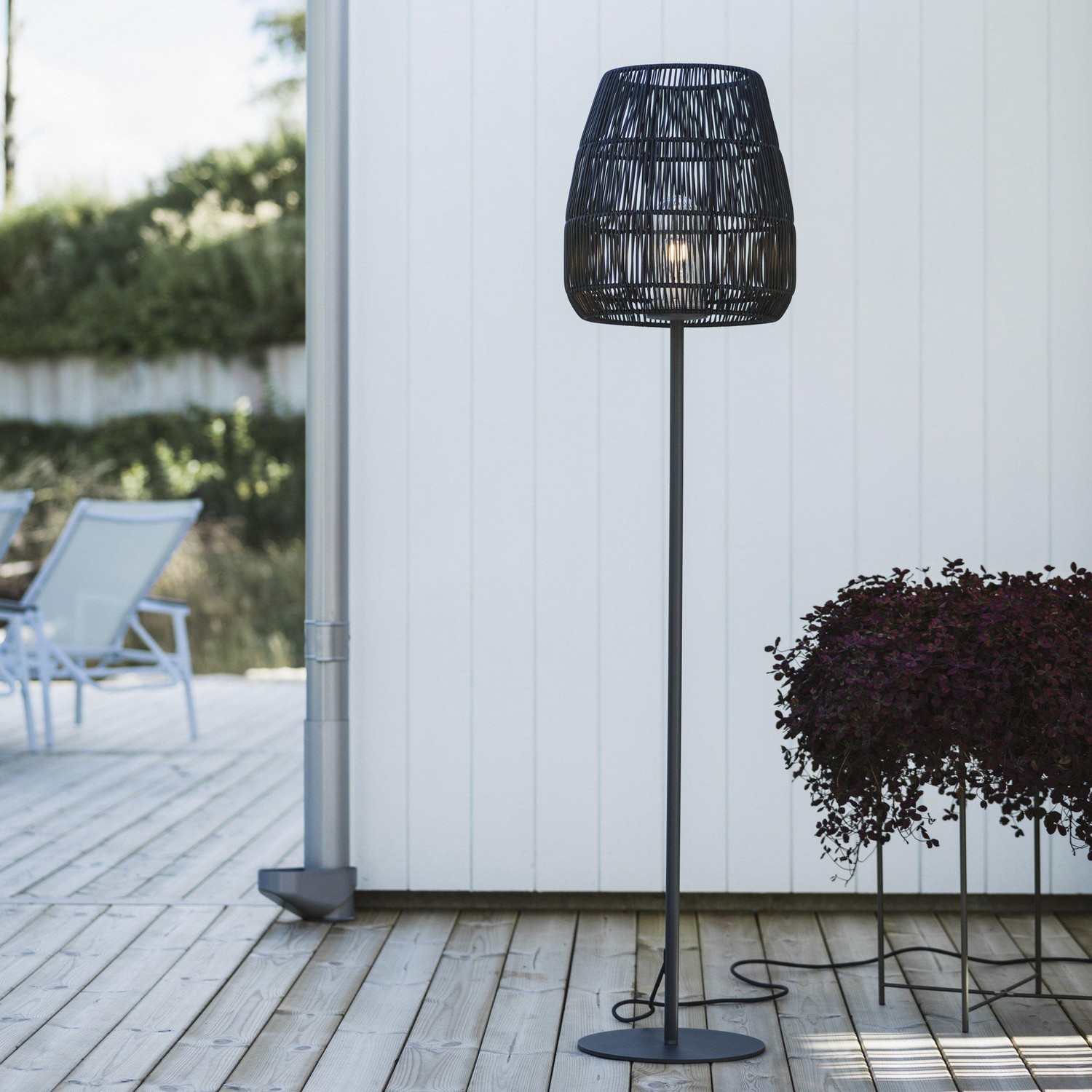 Golvlampa PR Home Agnar med Saigon Utomhus