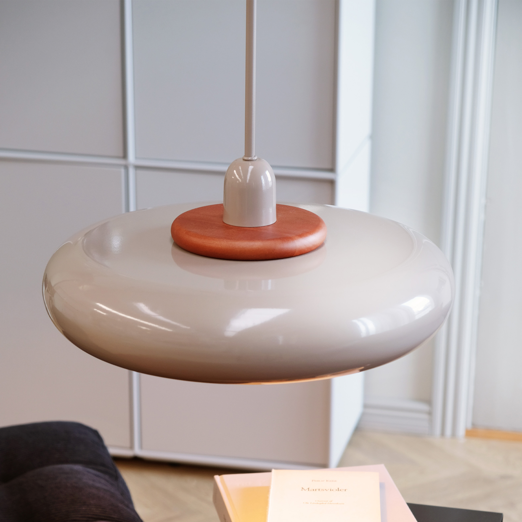 Taklampa Dyberg Larsen Planet Pendel