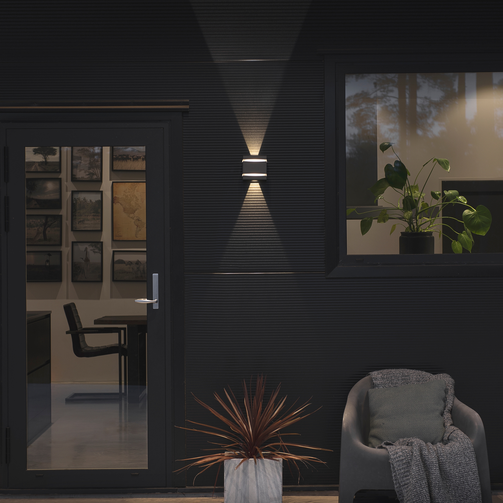 Vägglykta Gnosjö Konstsmide Cremona Upp/Ned 2x3W High Power LED