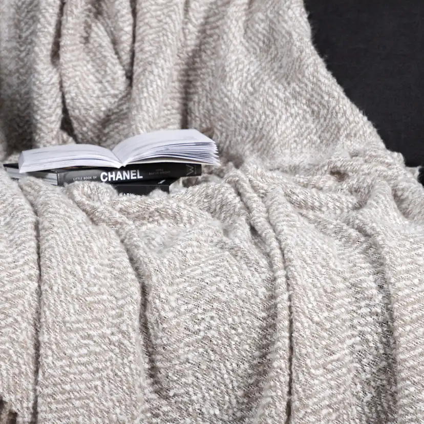 Toby Throw Polyester - Grey / White - 130*170 Grå/Vit