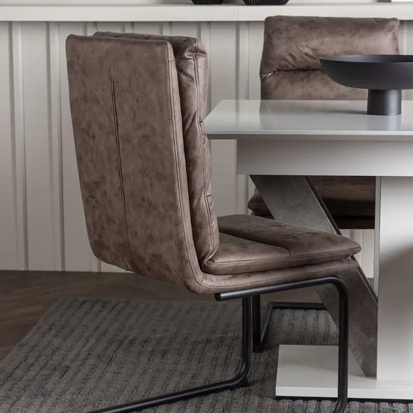 Matgrupp Venture Home Disa med 4 Zizo Stolar