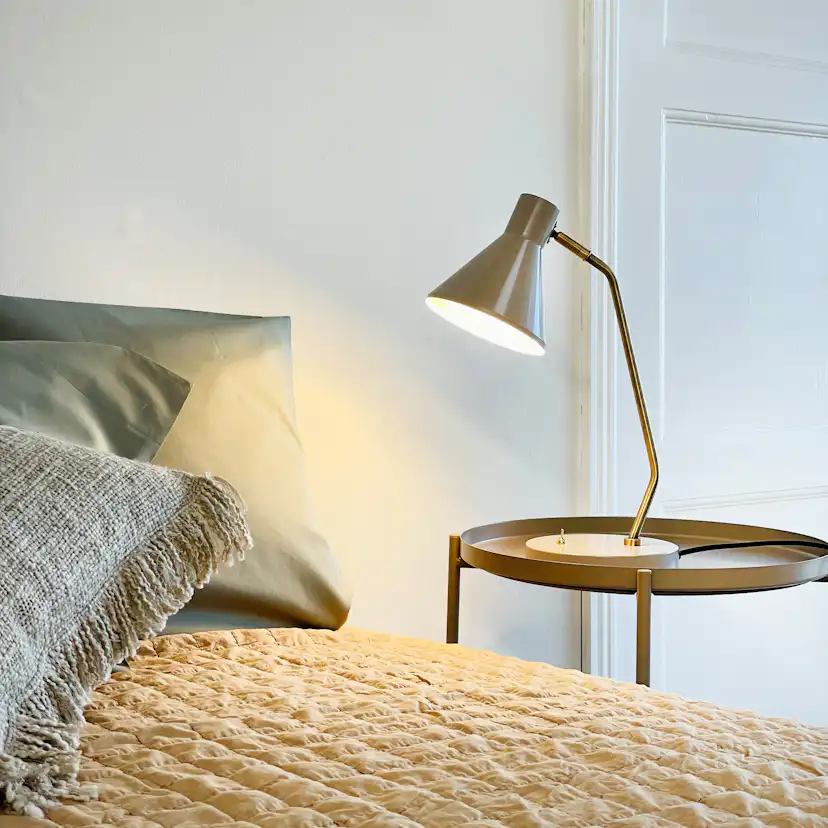 Bordslampa Dyberg Larsen Sleep