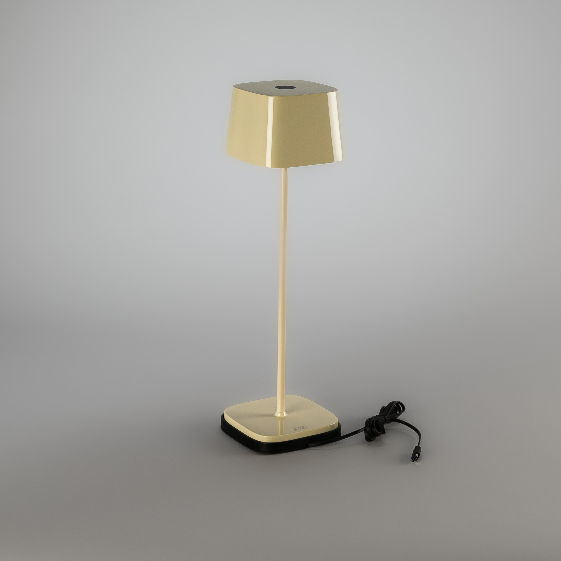 Portabel Lampa Gnosjö Konstsmide Capri Bordslampa USB