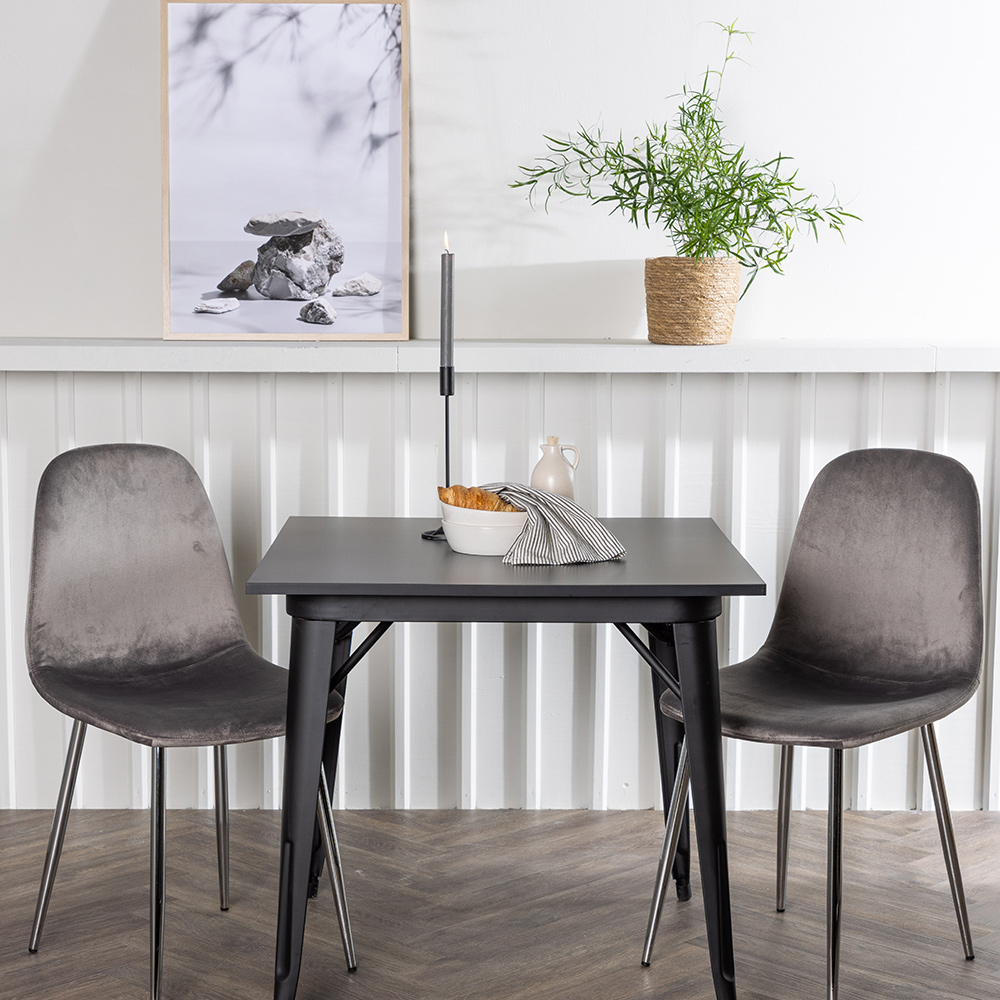 Matgrupp Venture Home Tempe med 2 st Eva stolar