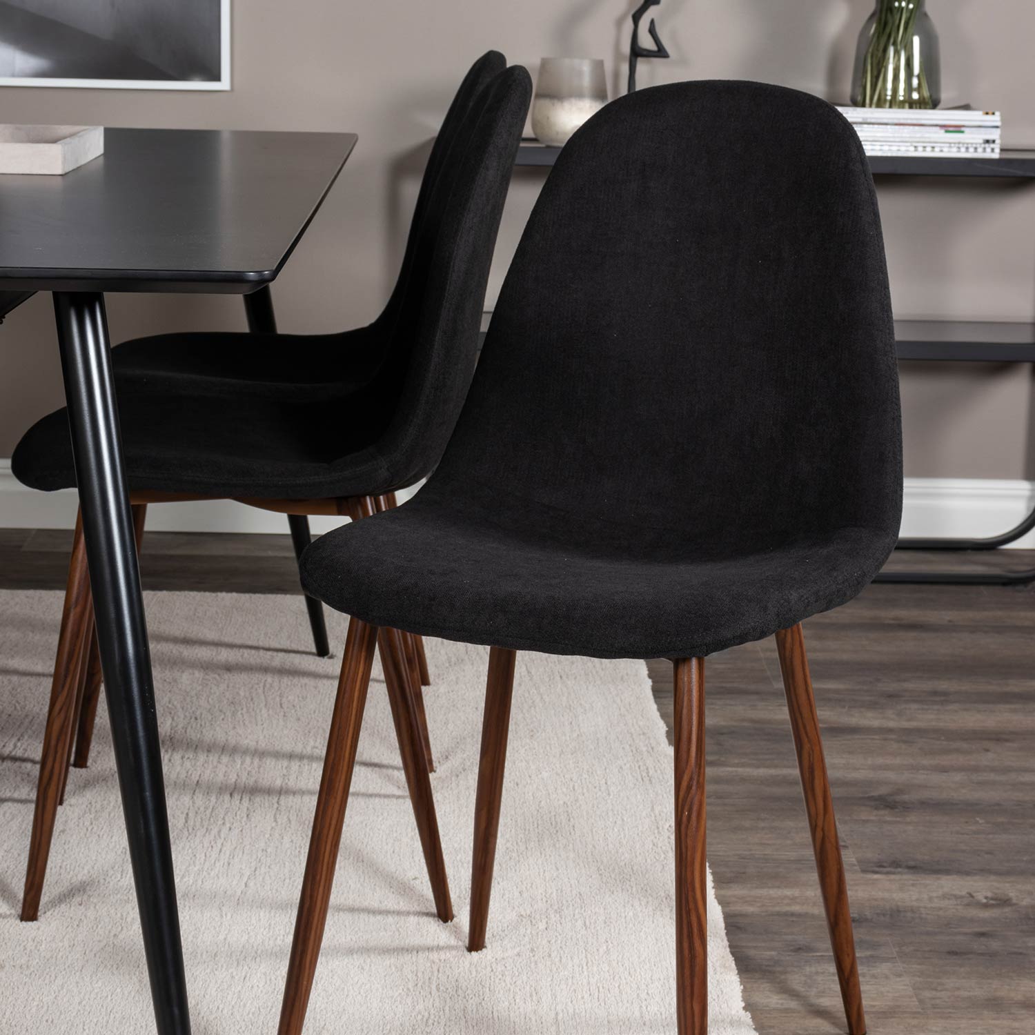 Matgrupp Venture Home Silvia med 6 Pobbie Stolar Polyestertyg