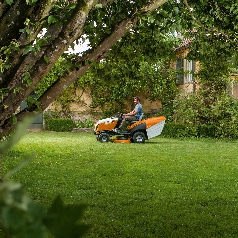 Trädgårdstraktor STIHL RT 6127.1 ZL