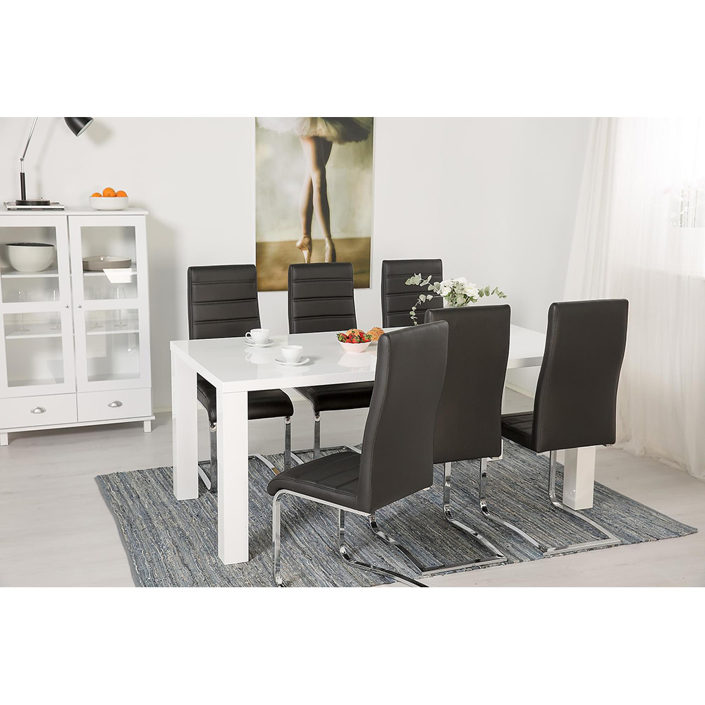 Matgrupp In Living Cibus med 6 Stol In Livingar