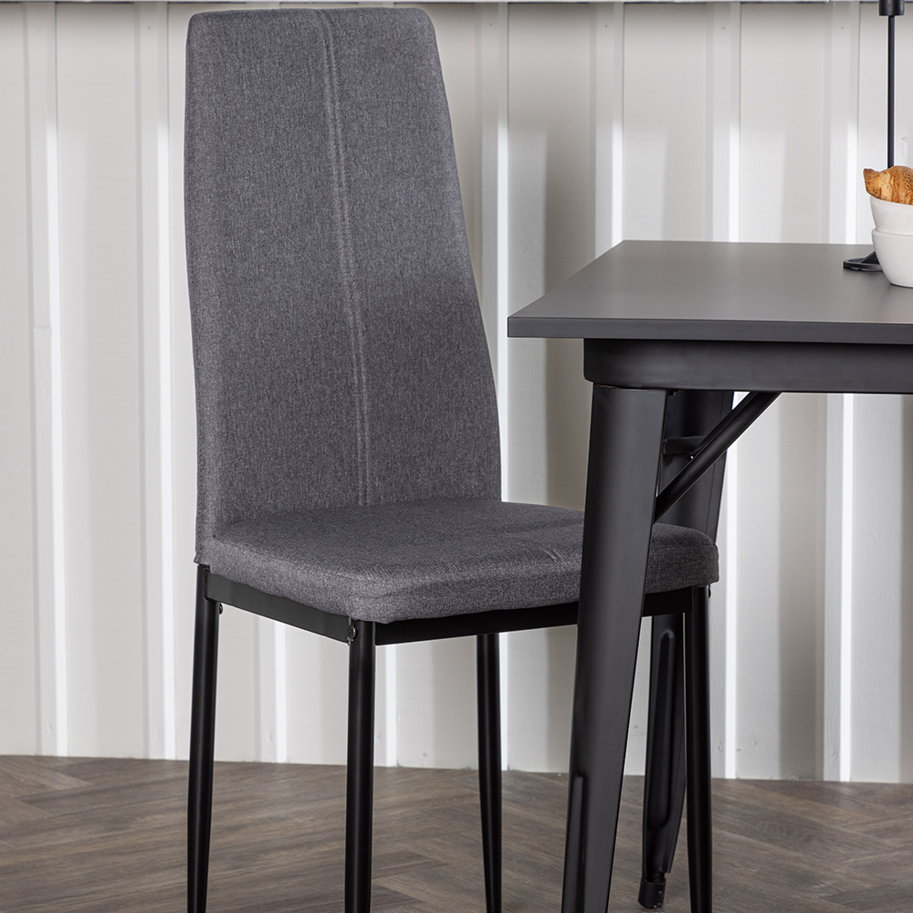 Matgrupp Venture Home Tempe med 2 st Petra stolar