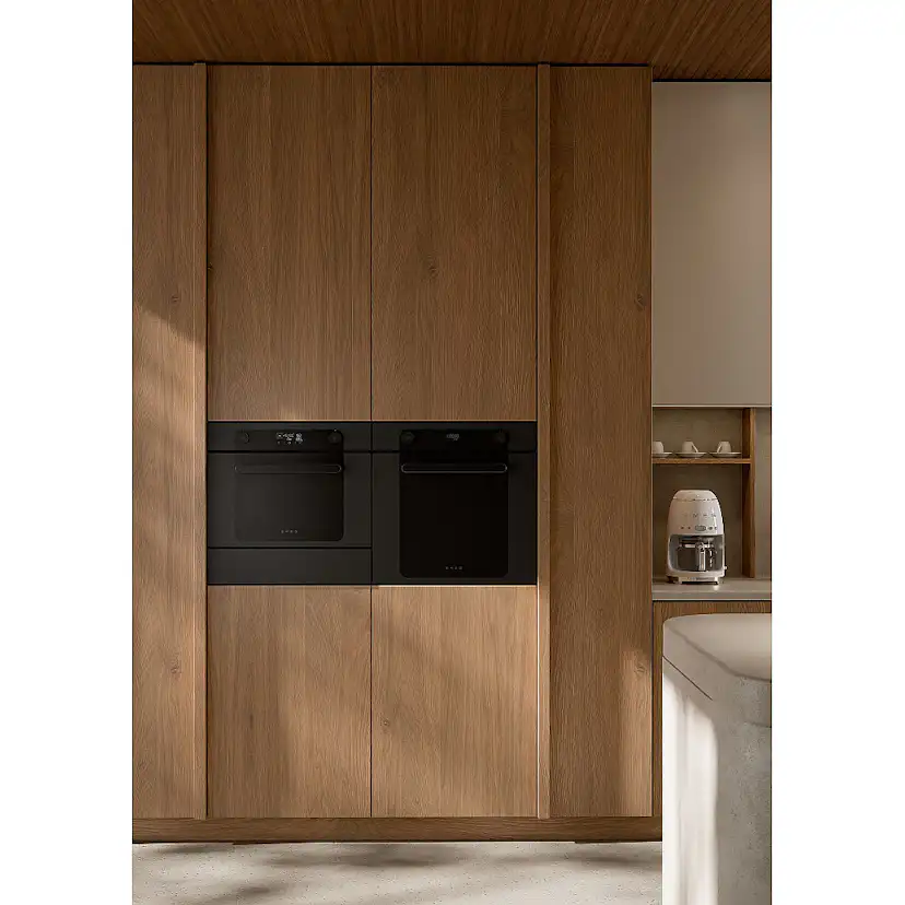 Kombiugn Smeg SO4202M1B med Varmluft och Mikrovågsfunktion Silver 45 cm