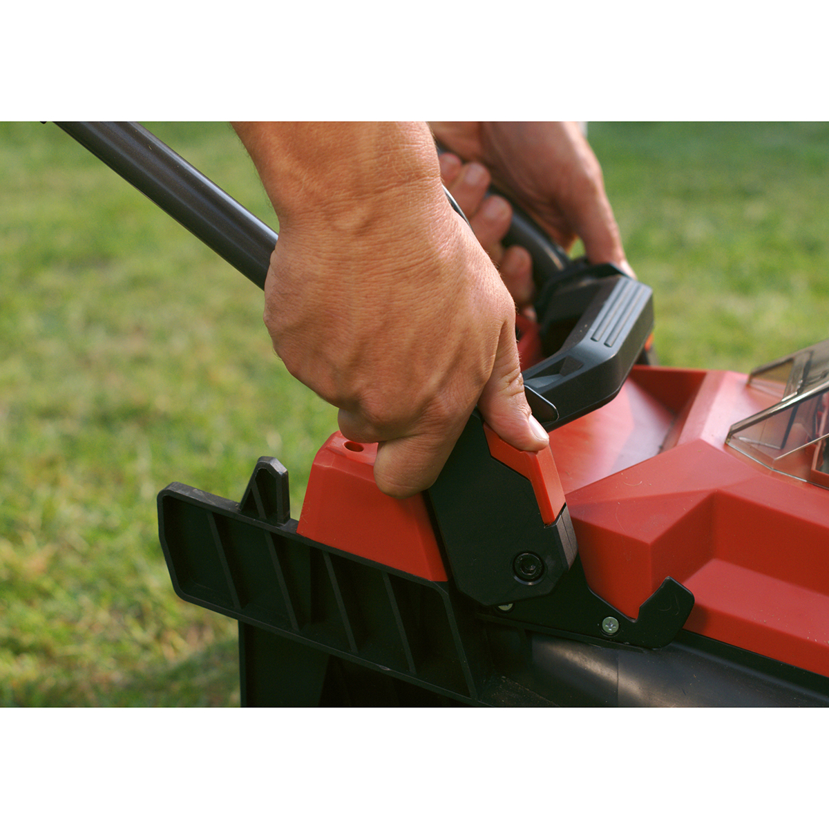 Gräsklippare SKIL 0130 CA Kolborstfri Batteridriven