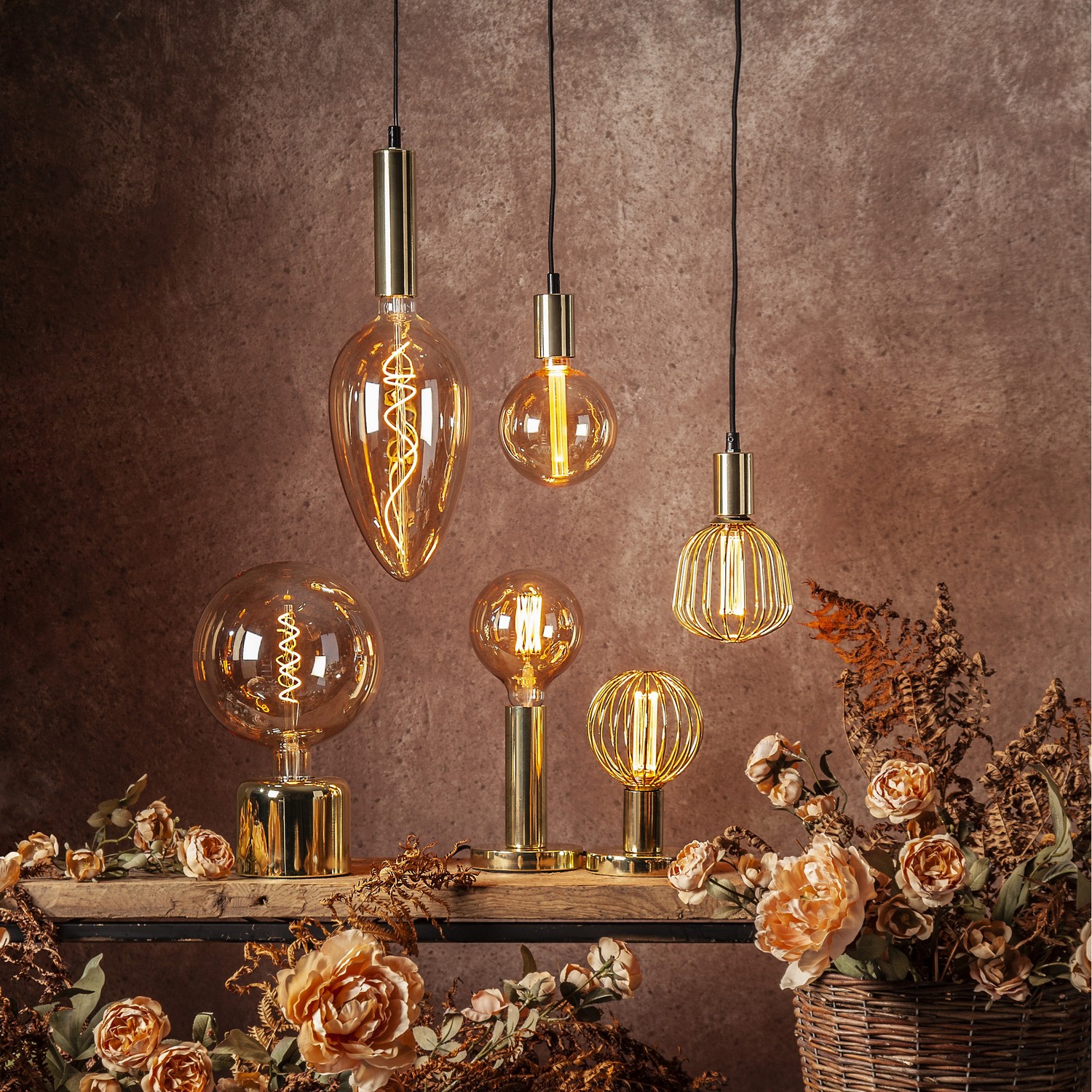 LED-lampa Star Trading E27 G125 Globe Gold