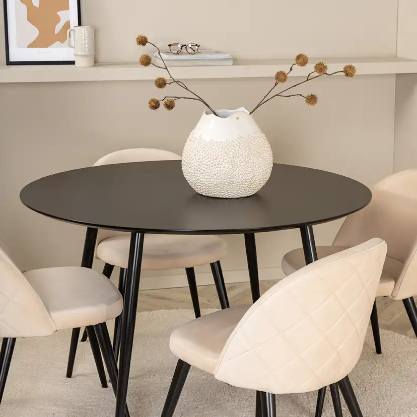 Matgrupp Venture Home Silvia med 4 Valentina Stitcthes Stolar Sammet