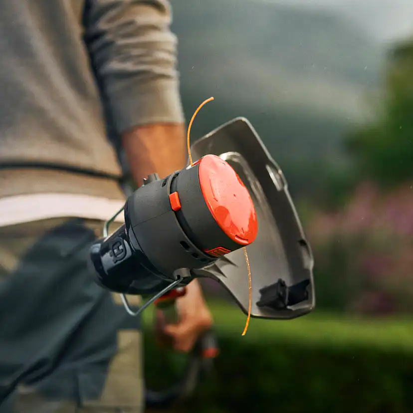 Batteritrimmer Husqvarna Aspire™ T28 2.5 Ah Med Batteri och Laddare
