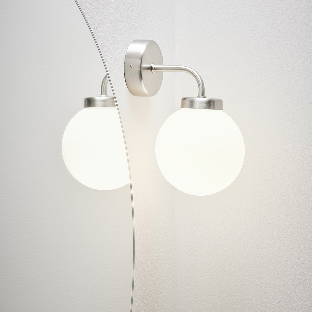 Vägglampa Hafa Globe