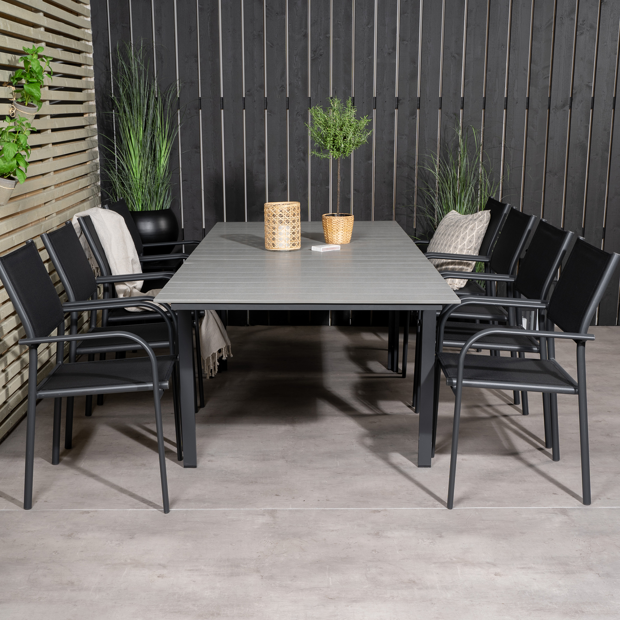 Matgrupp Venture Home Lova 160/240 med 8 Siri Matstolar