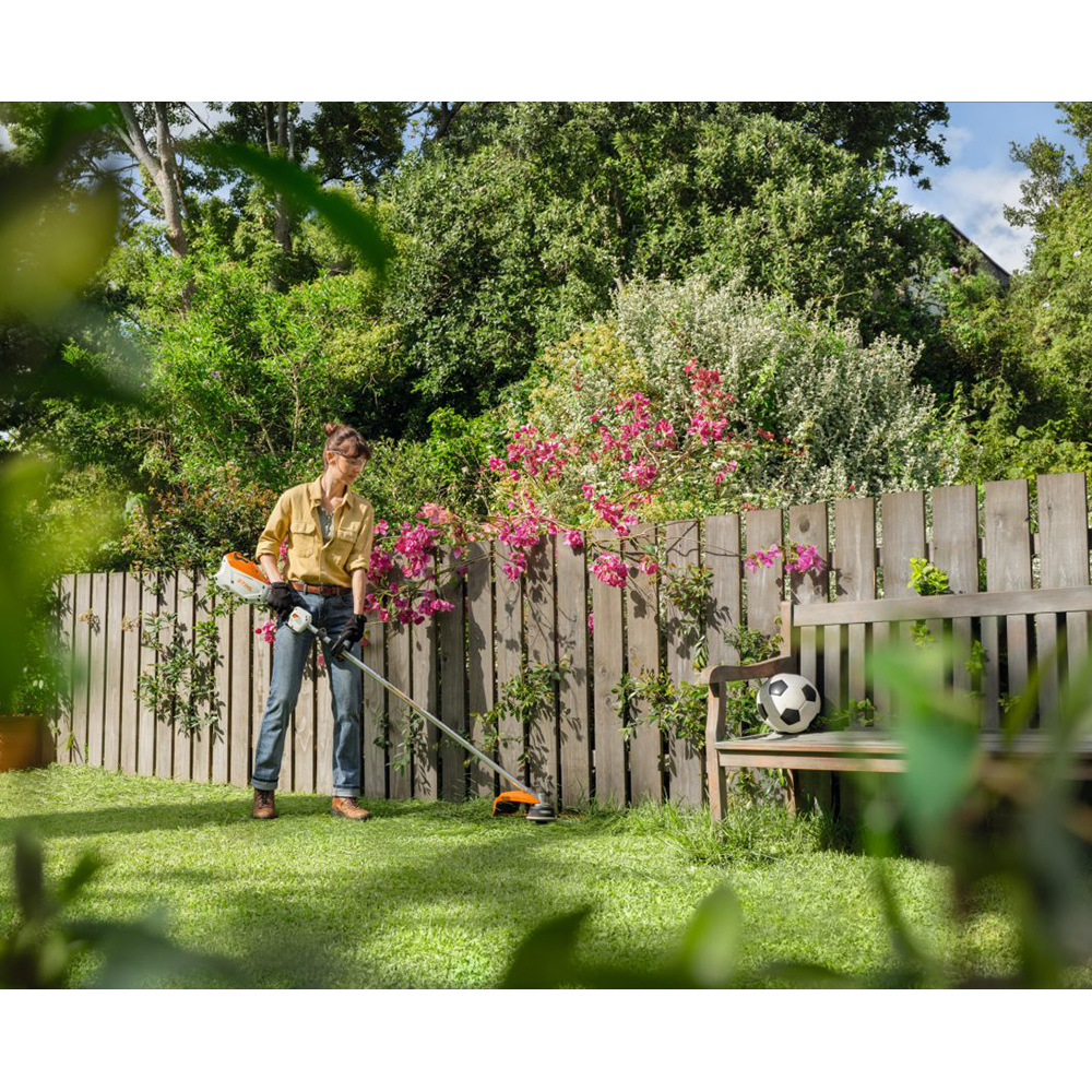 Grästrimmer STIHL FSA 80 R Utan Batteri & Laddare