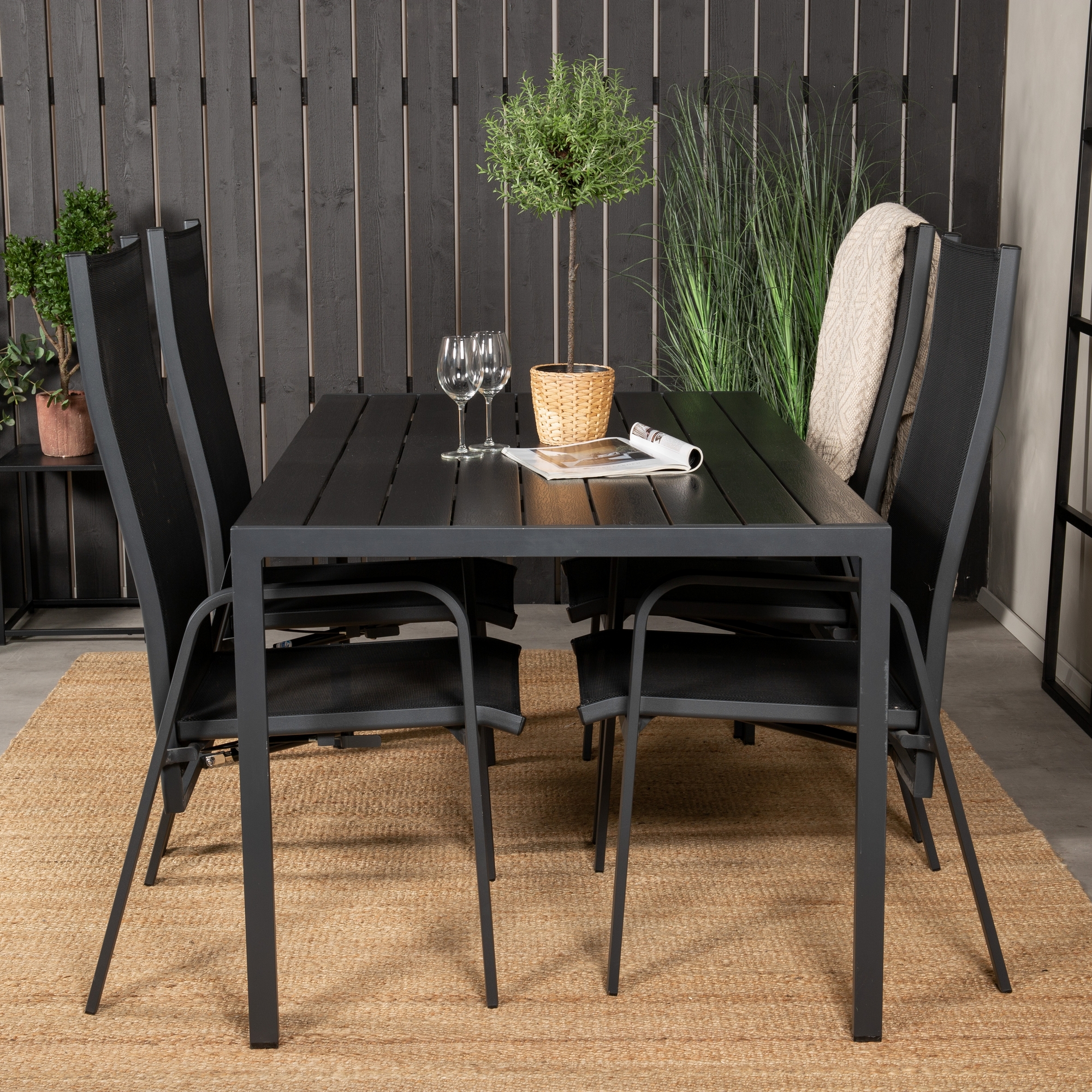 Matgrupp Venture Home Bront 150 med 4 Copacabana Stolar