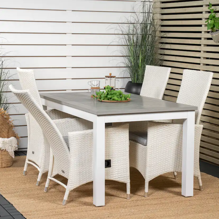 Matgrupp Venture Home Aleyna 160/240 med 4 Pishi Matstolar