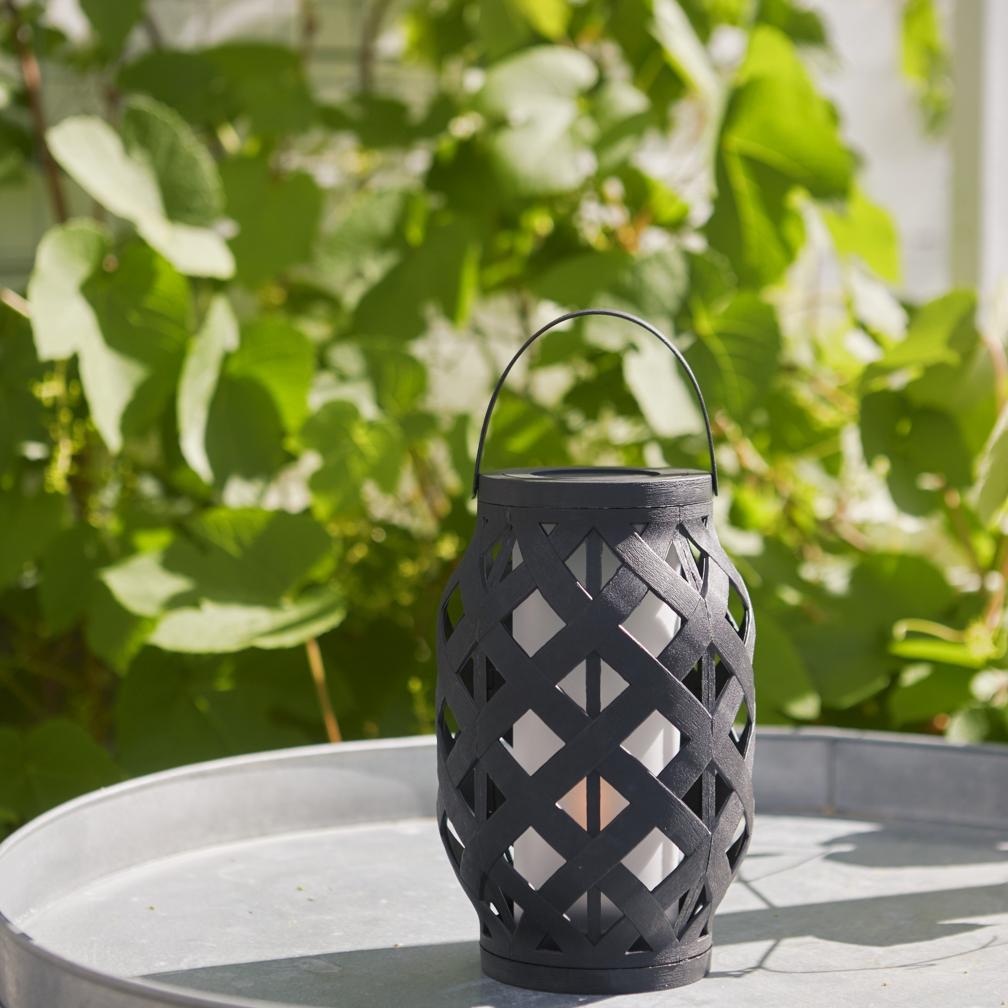 Lykta Flame Lantern Svart, 230 mm