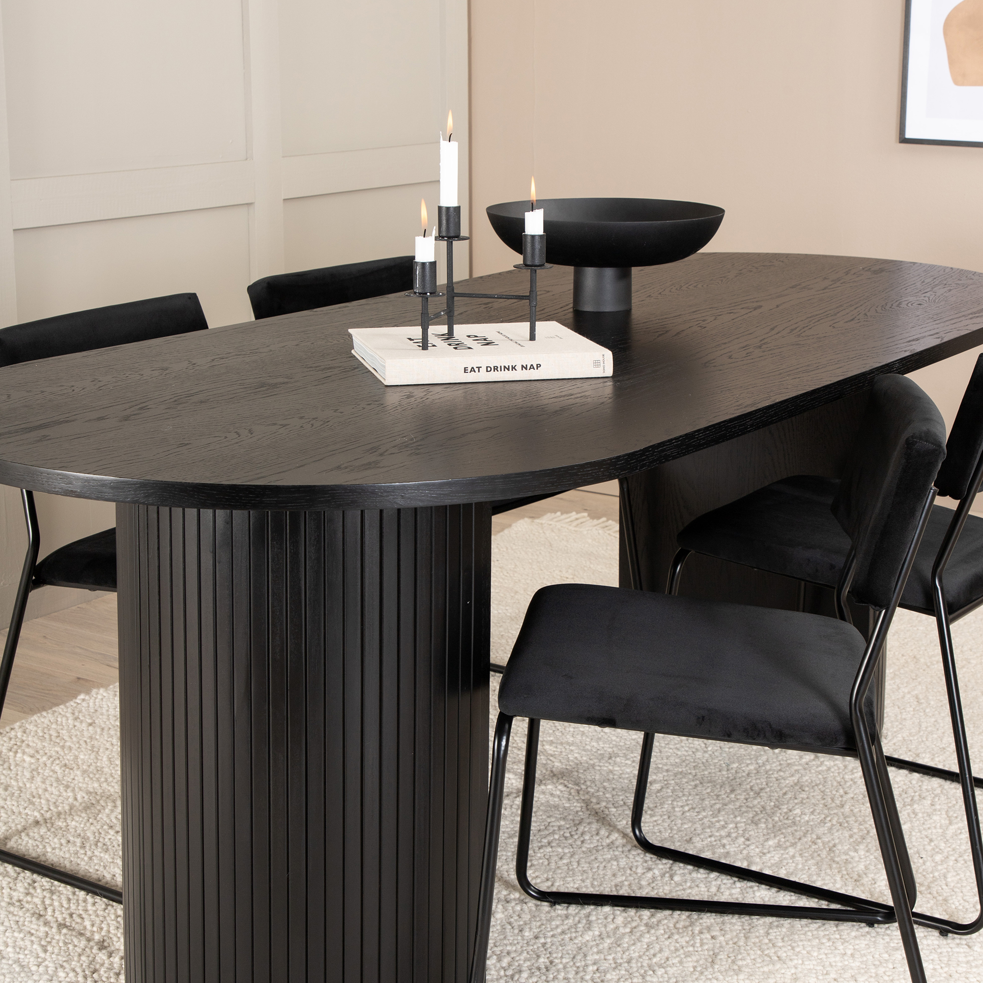 Matgrupp Venture Home Bianca Svart med 4 Kungshamn Stolar