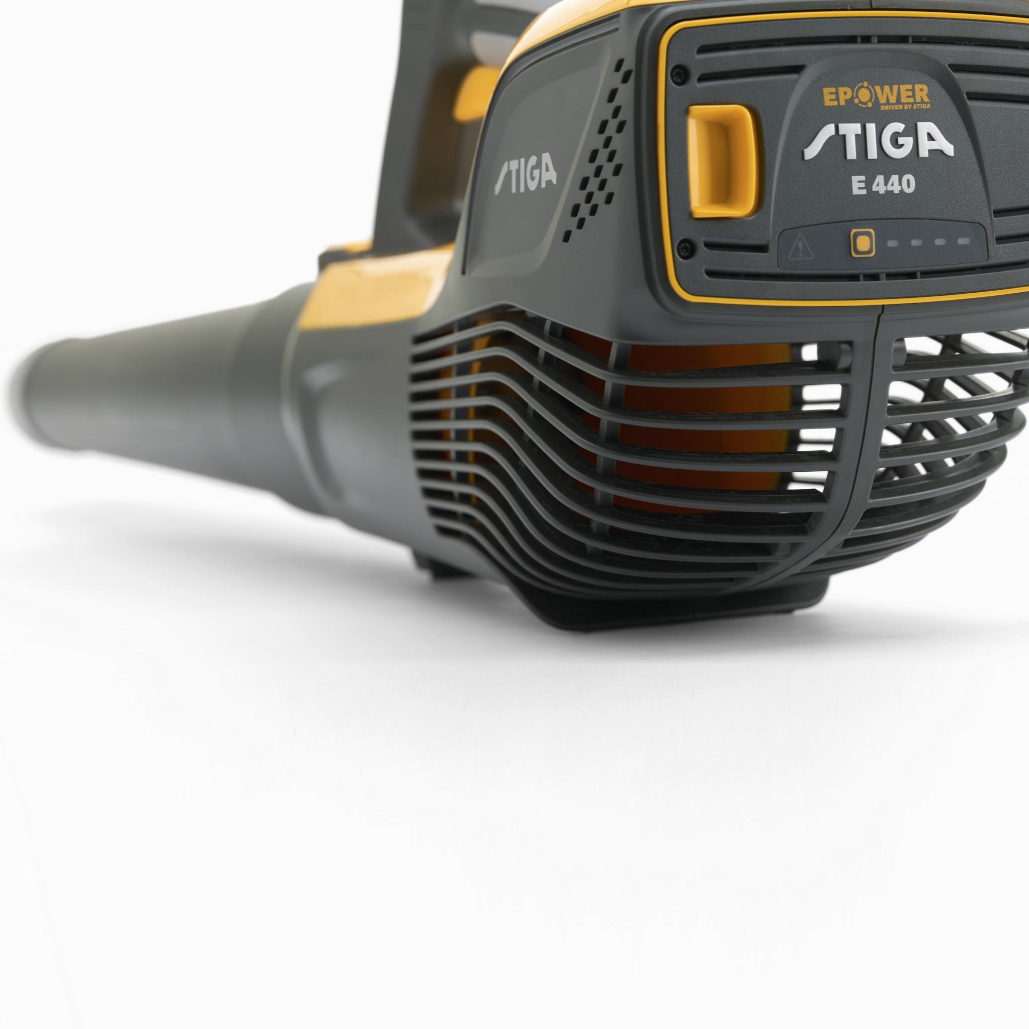 Lövblås STIGA BL 500e Med Batteri & Laddare