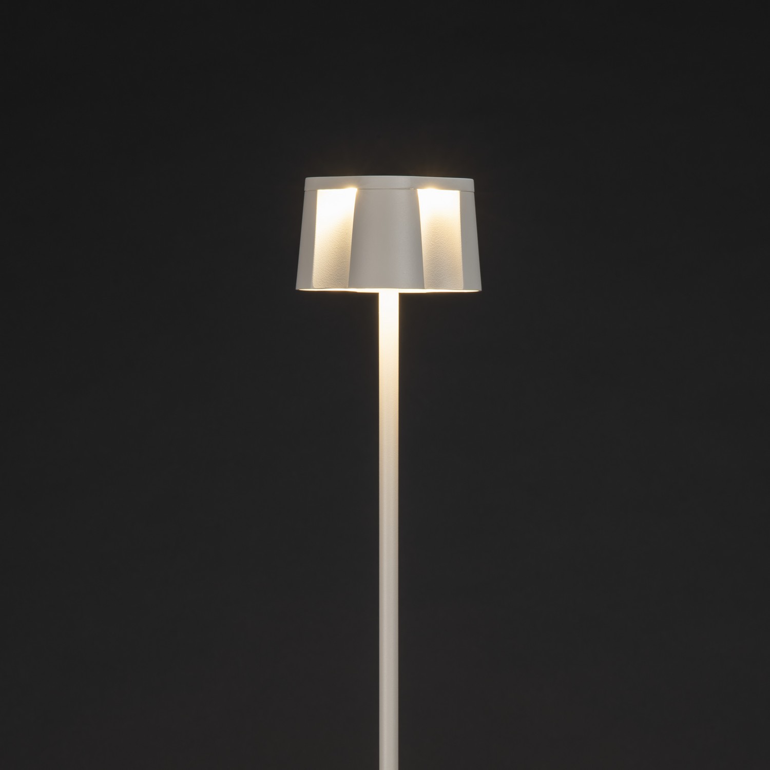 Golvlampa Gnosjö Konstsmide Nice USB