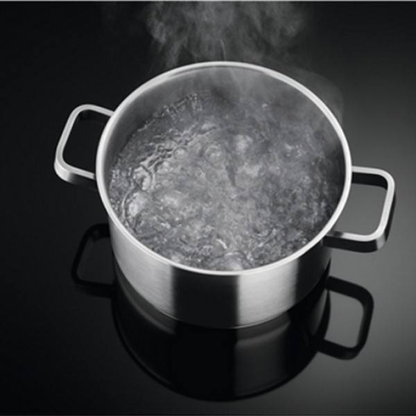 Induktionshäll Electrolux HOI630MF Svart med Timerfunktion och Automatisk Avstängning