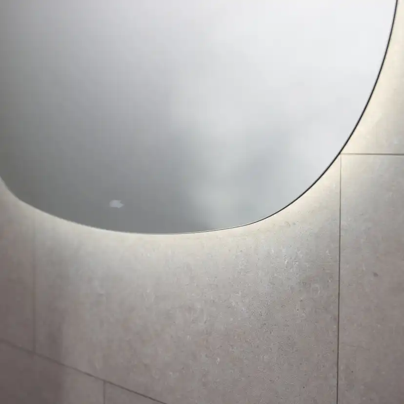 Spegel Miller Badrum Ambient Oval Dim