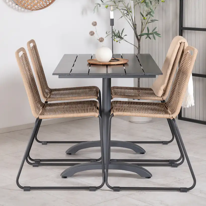 Matgrupp Venture Home Denver med 4 Lindos Stolar