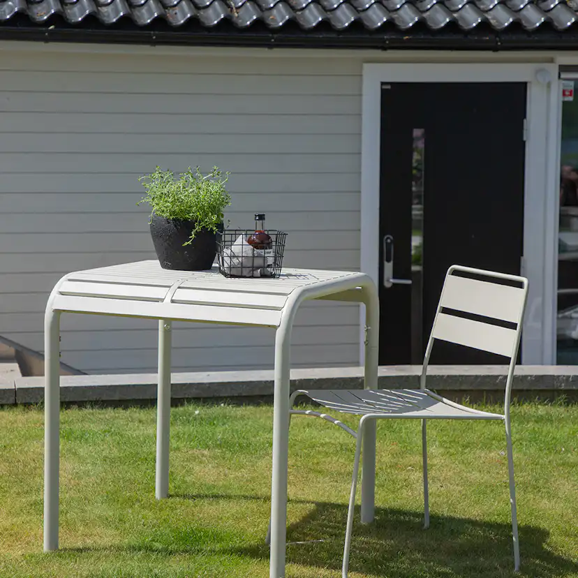 Sidobord Venture Home Borneo Utomhus