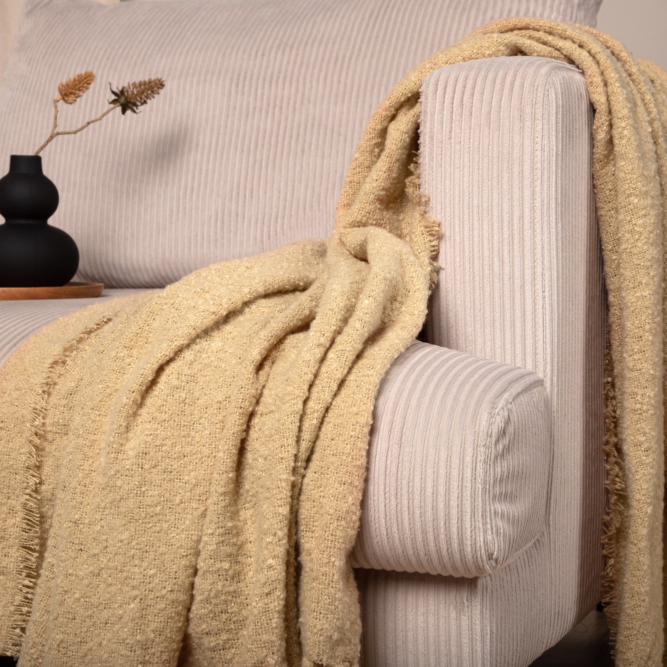Stanly Throw Polyester - Sand - 130*170 Sand