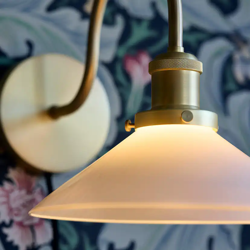 Vägglampa PR Home Axel