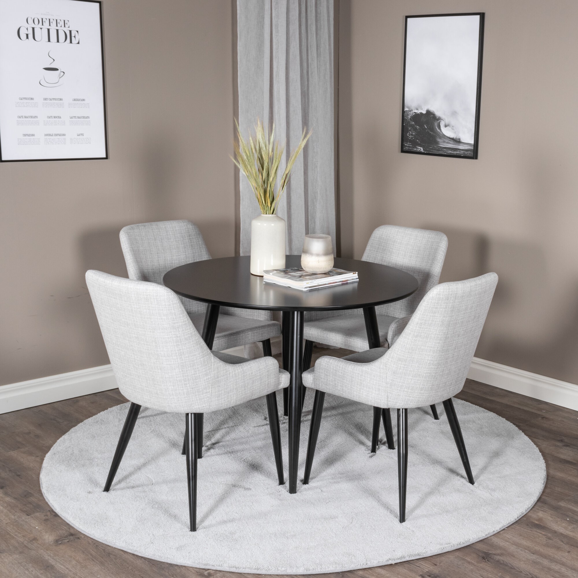 Matgrupp Venture Home Plaza med 4st Stolar