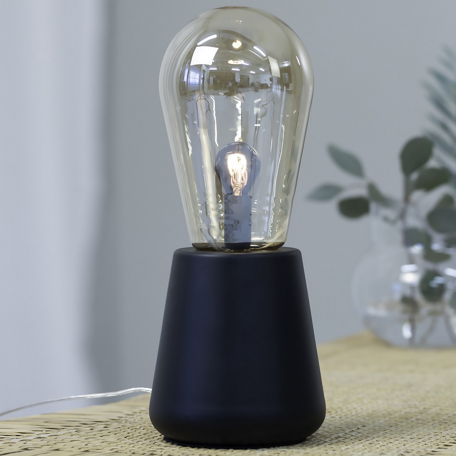 Bordslampa Markslöjd Brooke 1L Amber/Svart