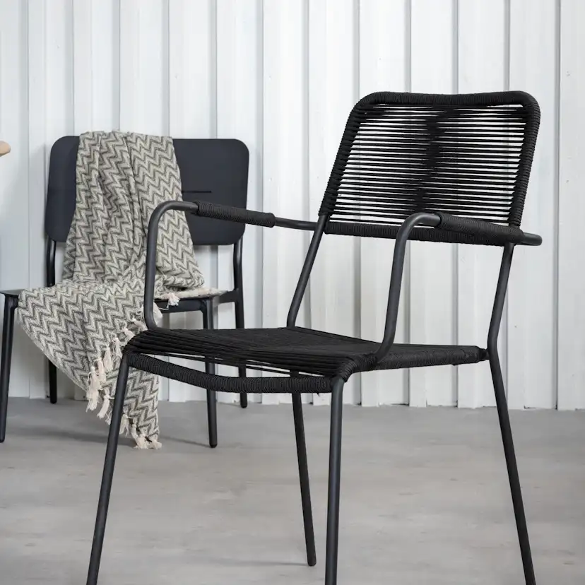 Matgrupp Venture Home Zurc med 4 Lumi Matstolar