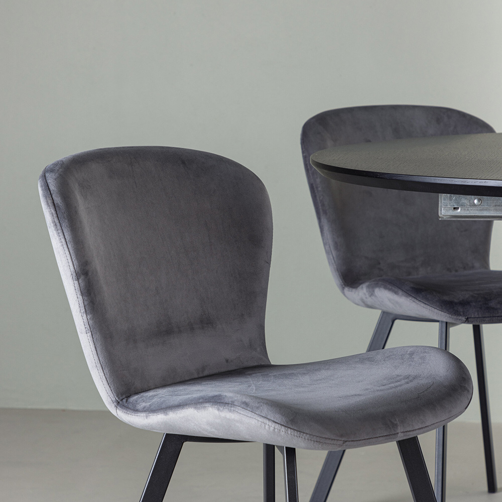 Matgrupp Venture Home Matilda med 4 Lilja Stolar