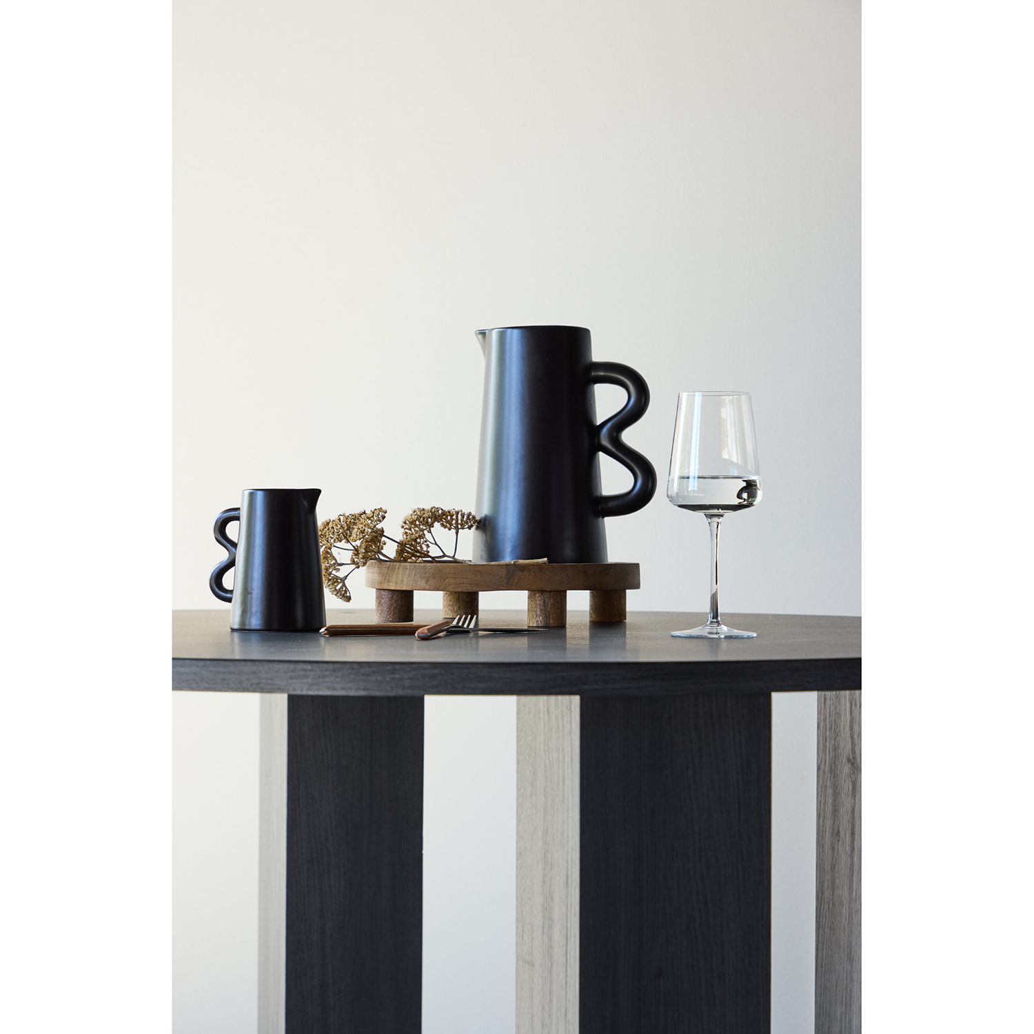 Matbord Venture Home Juno Ø120x75 cm